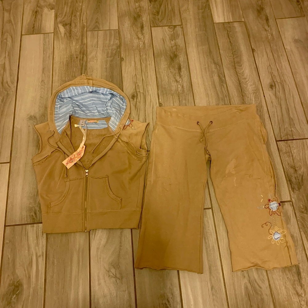 2 piece Princy by Jessica Simpson leisure suit